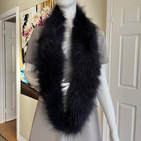Fox Fur Infinity Scarf in Indigo Blue by Adrienne Landu - Authentic - Picture 5 of 14